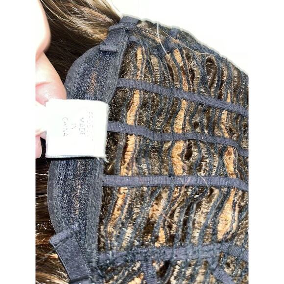 ARIA Wig by TRESSALLURE, Cherry wood Oil Basic Cool Comfort Cap Chic & Messy 6 - Picture 5 of 15